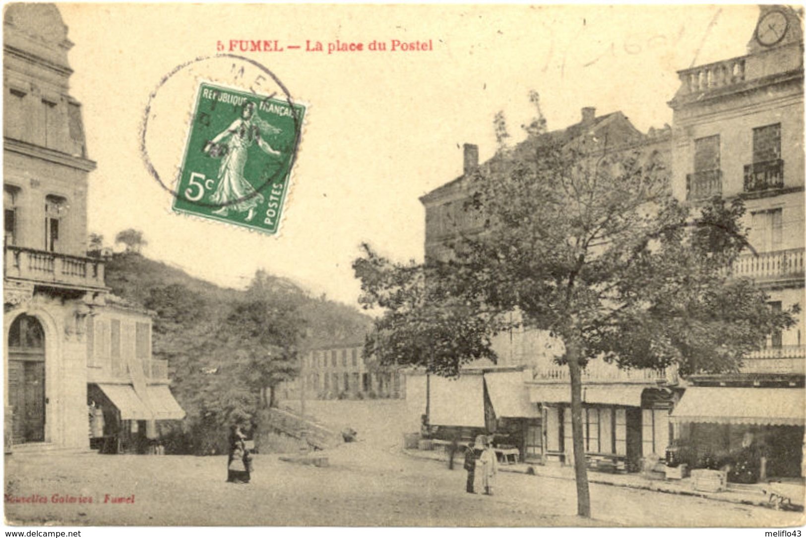 47/ CPA A - Fumel - La Place Du Postel - Fumel