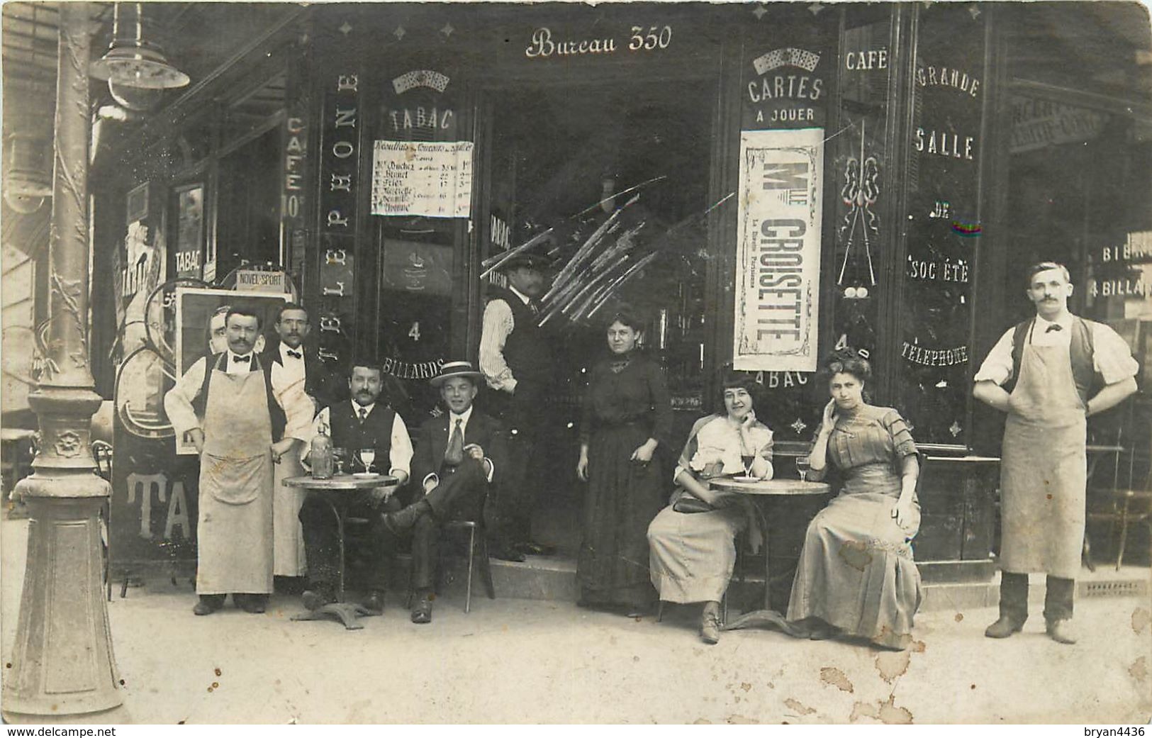 RARE CARTE PHOTO - PARIS - CAFE à LOCALISER - Infime Trace De Griffure Au Centre - Bar, Alberghi, Ristoranti