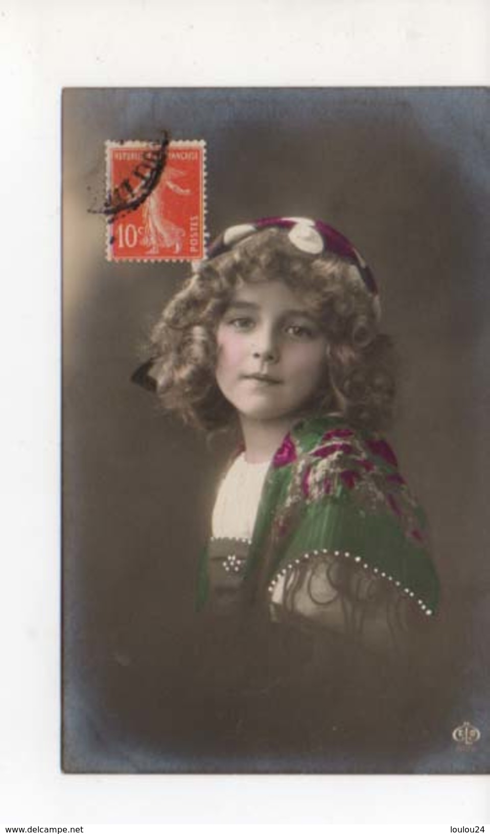 Grete Reinwald Avec Croles Et Bonnet Foulard - Portraits