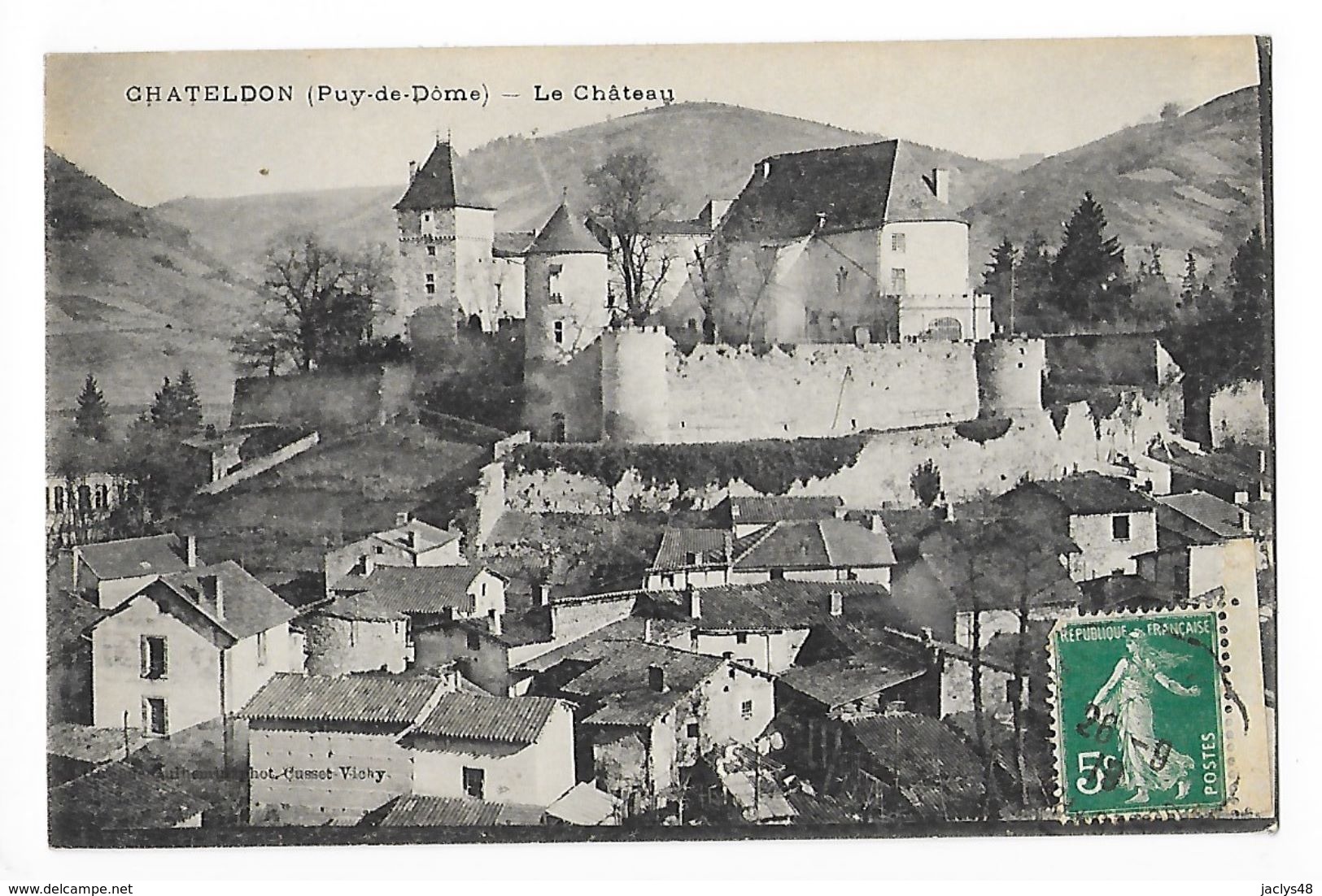 CHATELDON  (cpa 63)  Le Château -    - L 1 - Chateldon