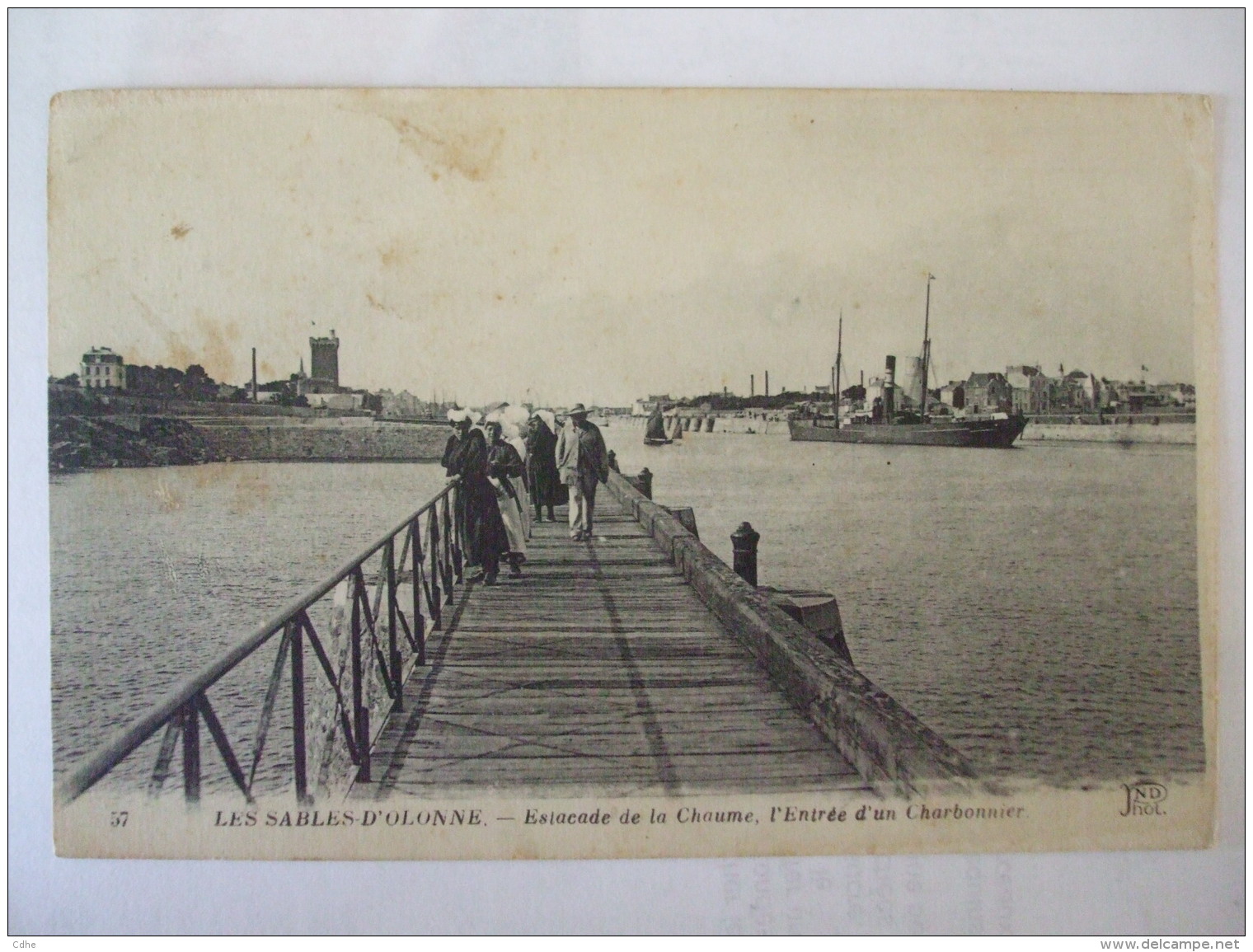 01112017 - 85-   LES SABLES D'OLONNE  - ESTACADE DE LA CHAUME -  L'ENTREE D'UN CHARBONNIER - Sables D'Olonne