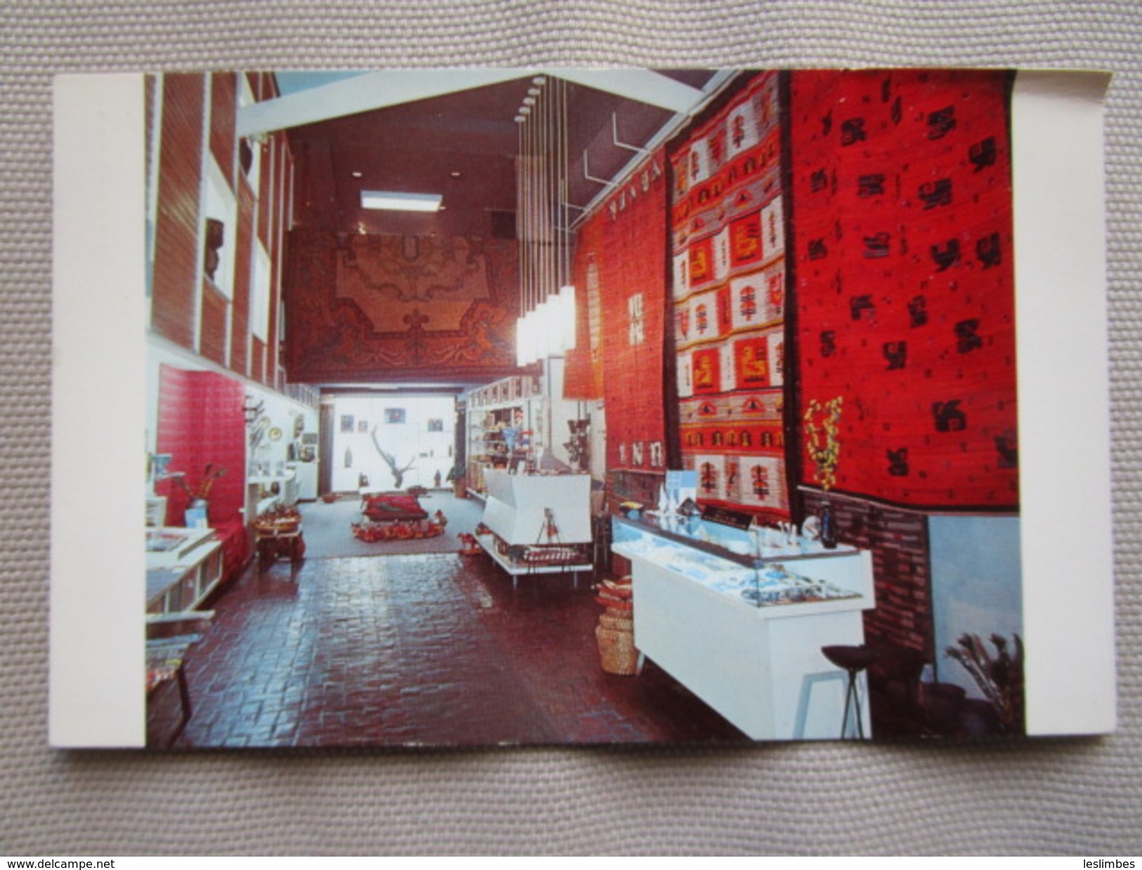 Interior Of The Cenelia Store. Polish Folk Craft And Art Center At 5 East 57th Street. Dexter 38205-B - Musées