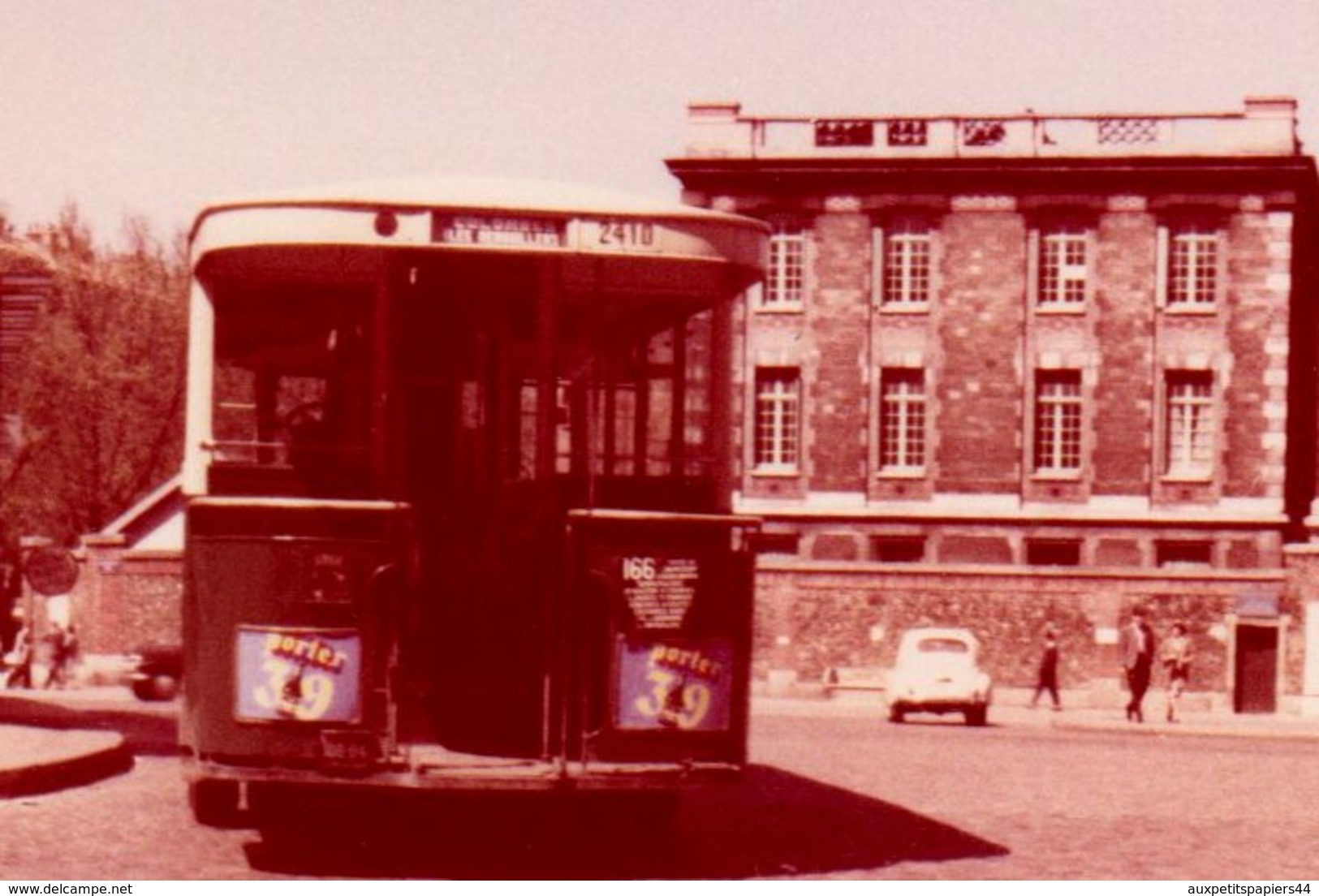 Photo Couleur Bords Blancs Originale Tramway, Bus, Autocar & Transports En Commun à Colombe Vers 1960 - Pub Poter 39 - Automobiles