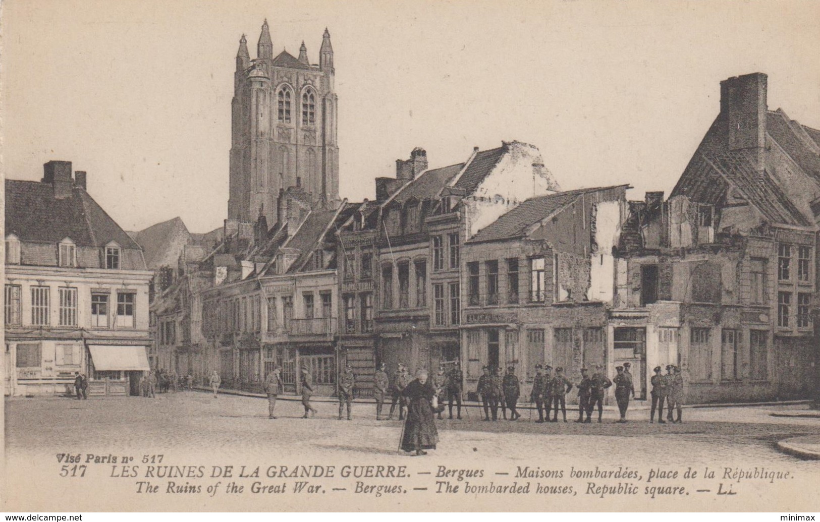 Bergues - Maisons Bombardées, Place De La République - Guerre 1914-18