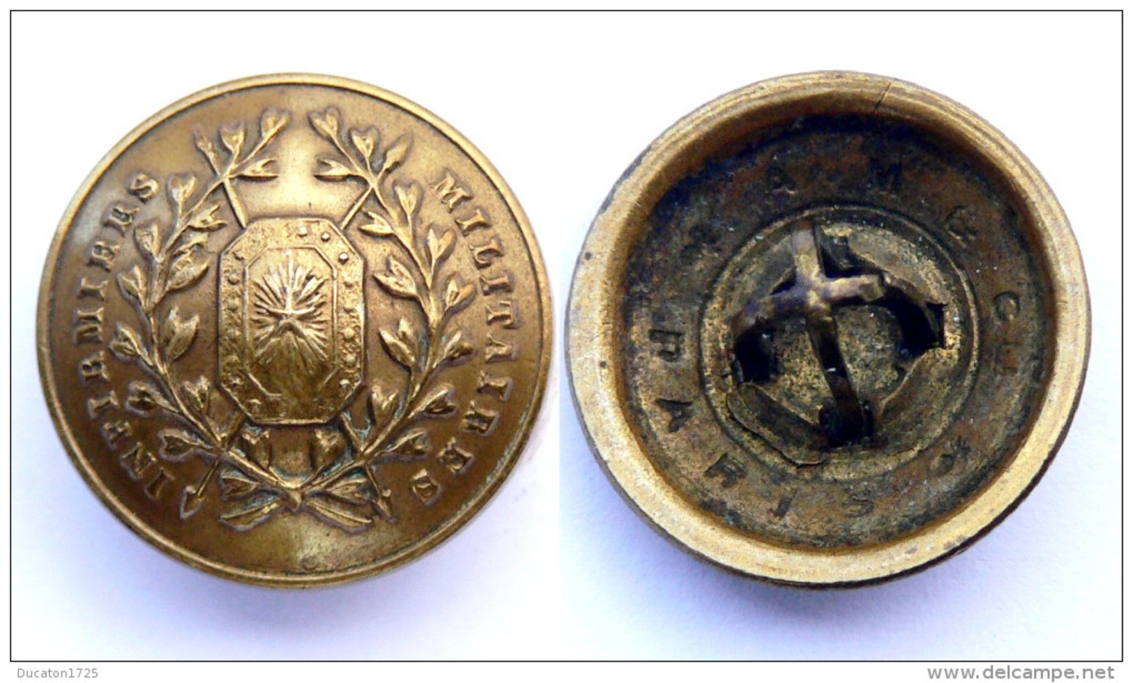 Bouton IFIRMIERS MILITAIRES. Modèle 1871. III°République. Bronze. 17 Mm - Buttons