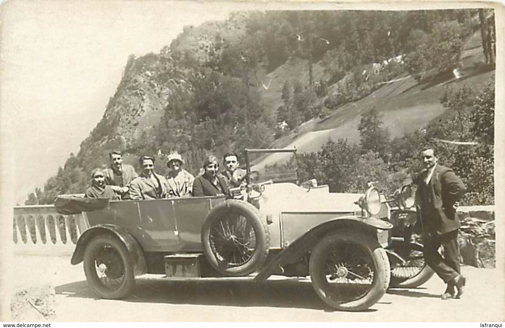 -ref  V627- Carte Photo -automobile - Non Située A Identifier - Taxi Auto  - Carte Photo Bon Etat  - - Taxis & Fiacres