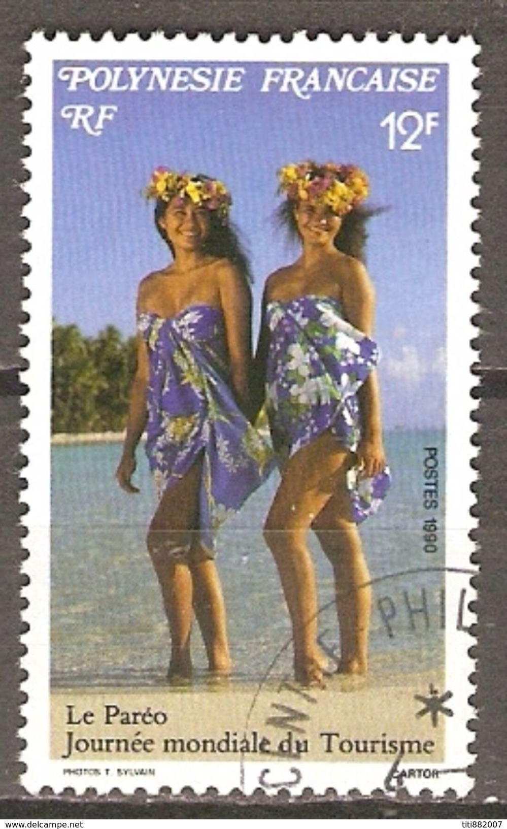 POLYNESIE  Française    -    1990 .  Y&T N° 367  Oblitéré .  Paréo / Tourisme. - Oblitérés