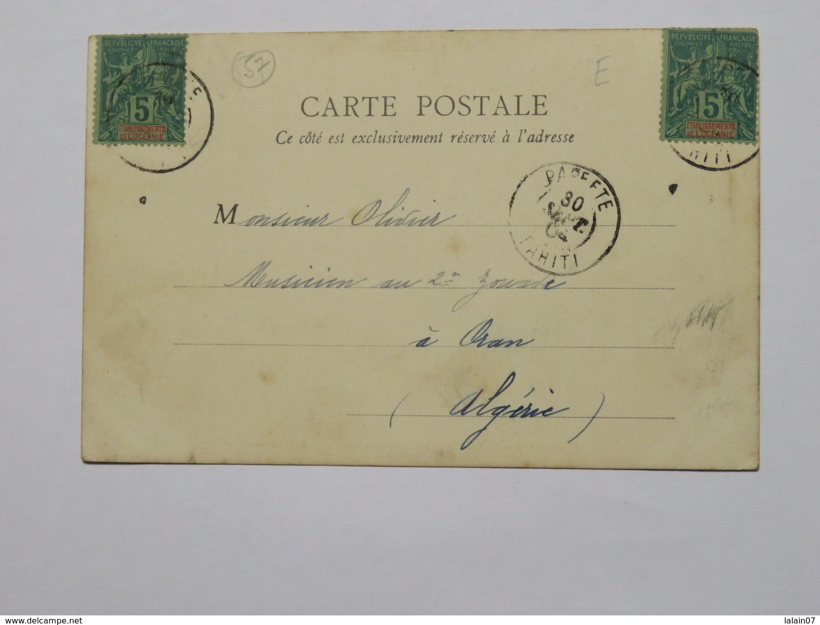 C.P.A. Tahiti : ILES SOUS LE VENT : Habitation Lacustre à RAIATEA, Animé, Timbres 1904, TRES RARE - Polynésie Française