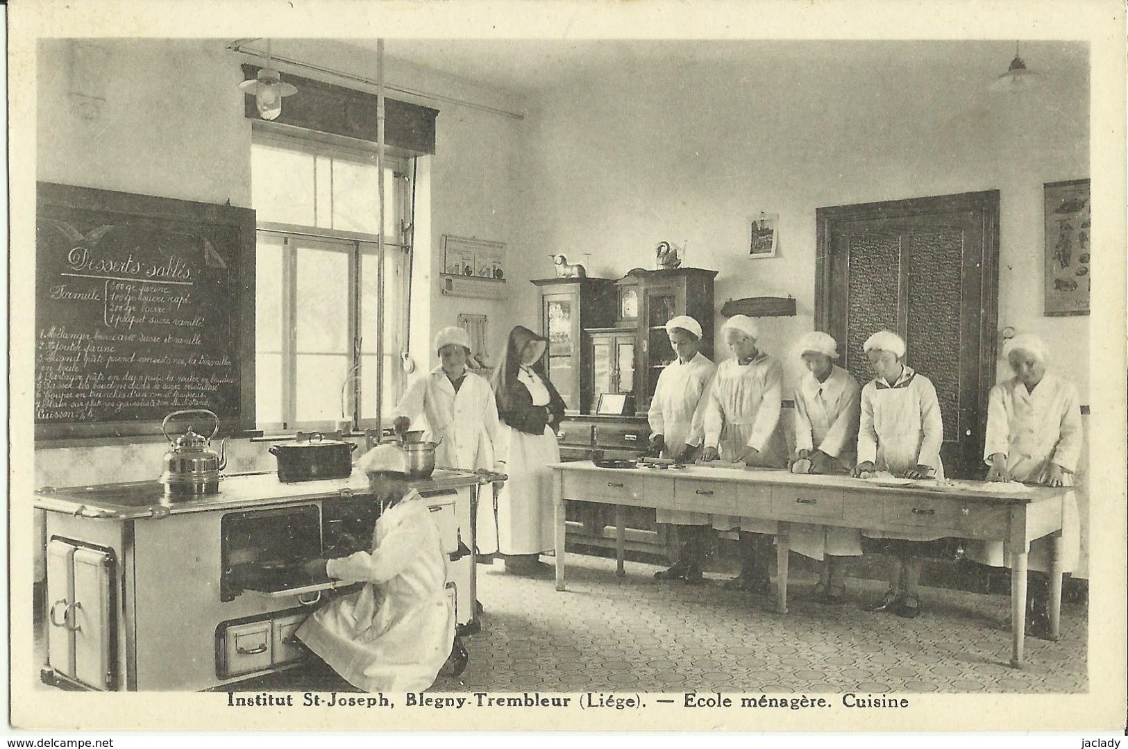 Blegny-Trembleur -- Institut St Joseph - Ecole Ménagère - Cuisine. (2 Scans) - Blegny