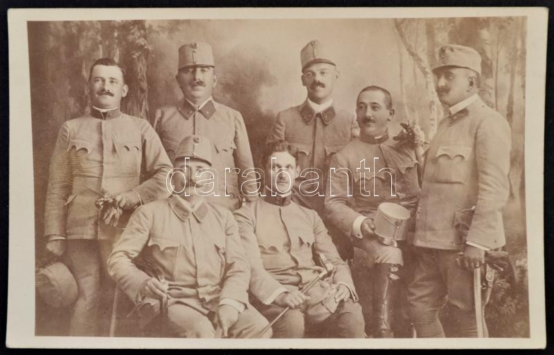 Cca 1910 Osztrák-magyar Tisztek Műtermi Csoportképe, 8,5x13,5 Cm / Austro-Hungarian Officers Group Photo, 8,5x13,5 Cm - Autres & Non Classés