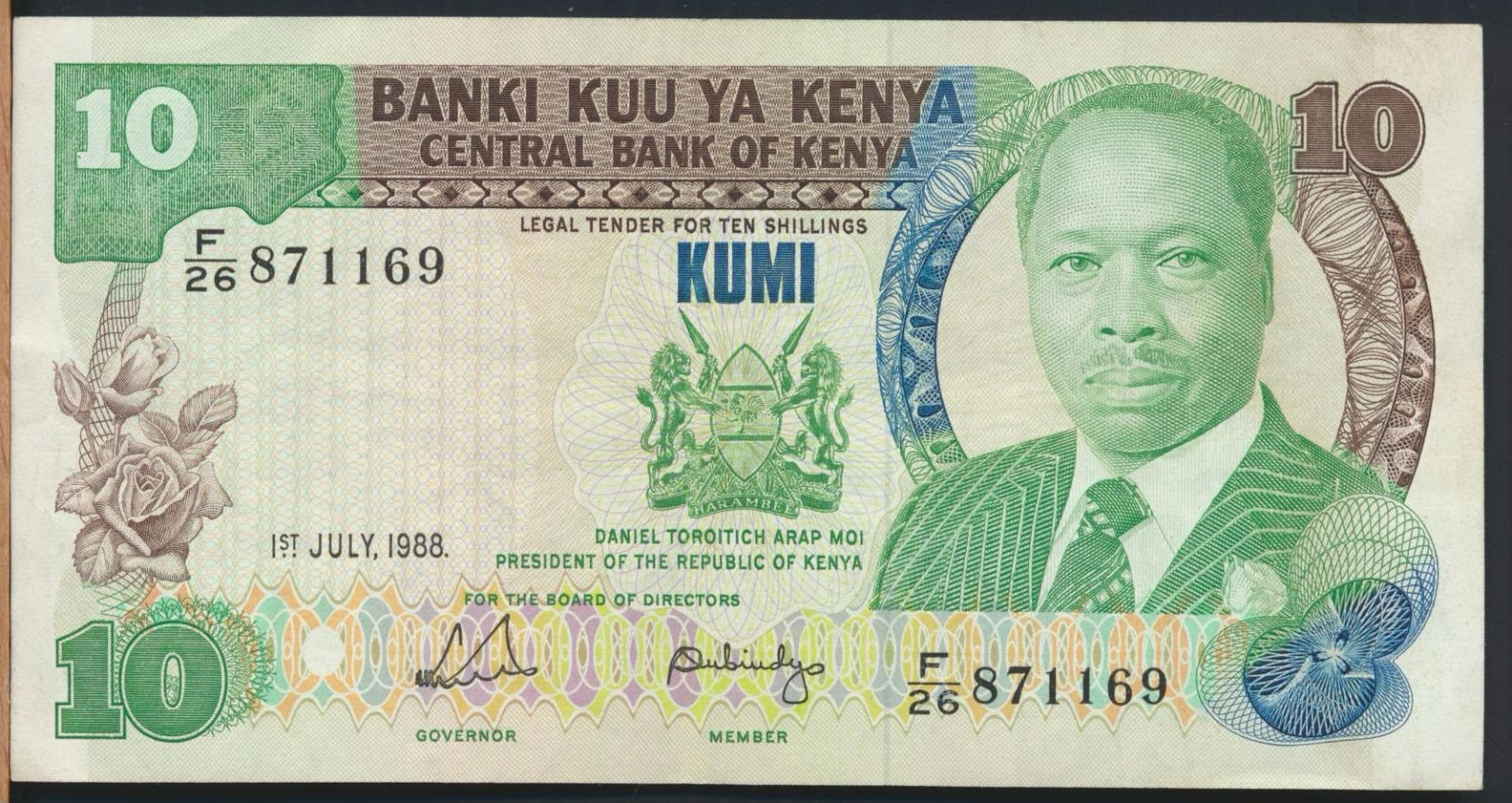 °°° KENYA - 10 SHILLINGS 1988 °°° - Kenia