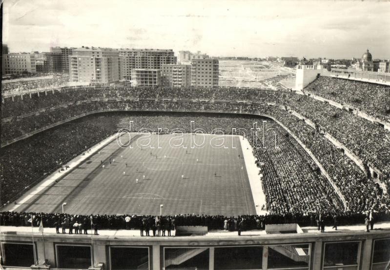 ** 2 Db MODERN Külföldi Stadion / 2 Modern Stadiums; Barcelona El Nou Camp, Madrid Bernabeu - Non Classés