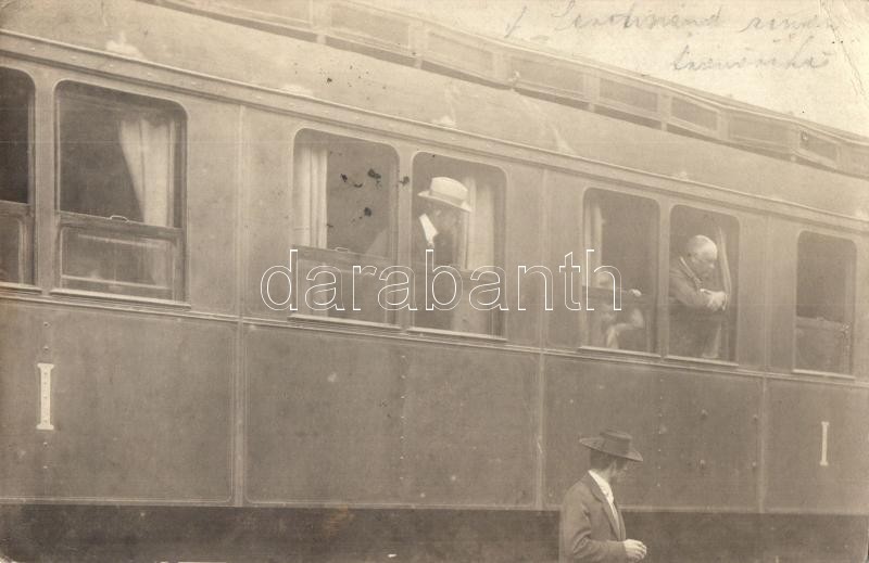 T2/T3 1908 Arad, I. Osztályú Vonat A Vasútállomáson / First Class Train At The Railway Station. Adler Photo (EK) - Unclassified