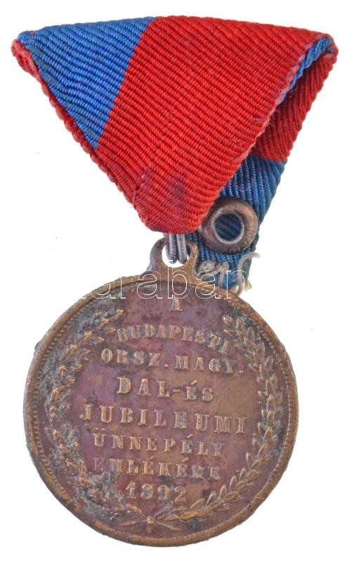 1892. 'Országos Magyar Daláregyesület / A Budapesti Orsz. Magy. Dal- és Jubileumi Ünnepély Emlékére 1892' Fém Emlékérem  - Unclassified