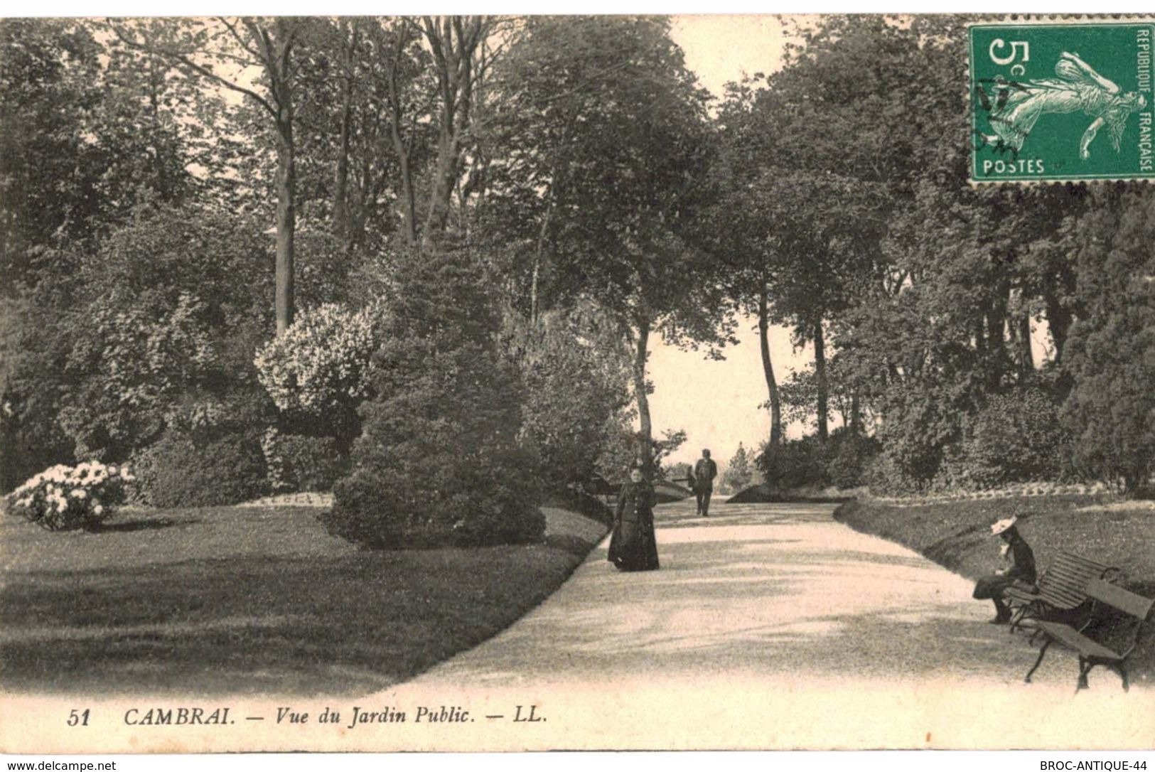 CPA N°13377 - LOT DE 4 CARTES DE CAMBRAI - LE JARDIN PUBLIC - Cambrai