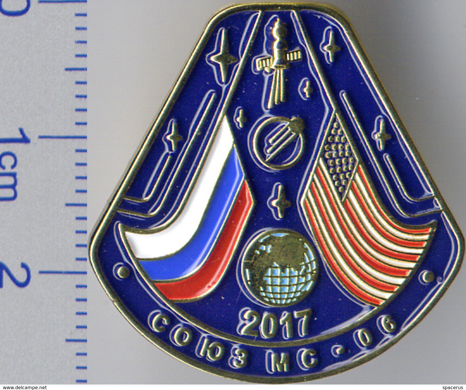 32-2 Space Russian Pin. Soyuz MS-06. Corporation "Energia" Russia-USA-ESA - Espace