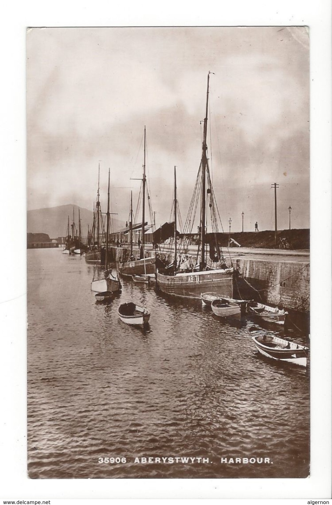18082 - Aberystwyth Harbour - Cardiganshire