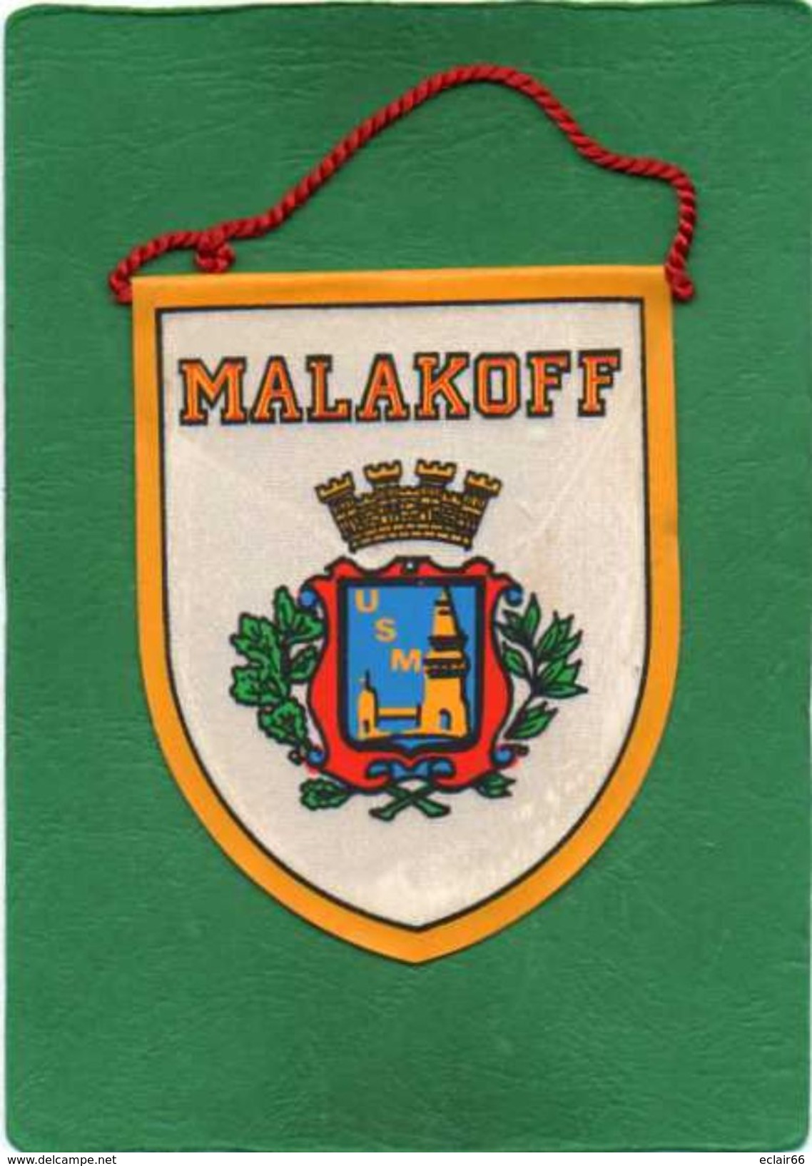 FANION  Union Sportive Municipale De Malakoff U.S.M.M   Dimension 10cmX8cm  état Impeccable Voir Recto-Verso - Patches