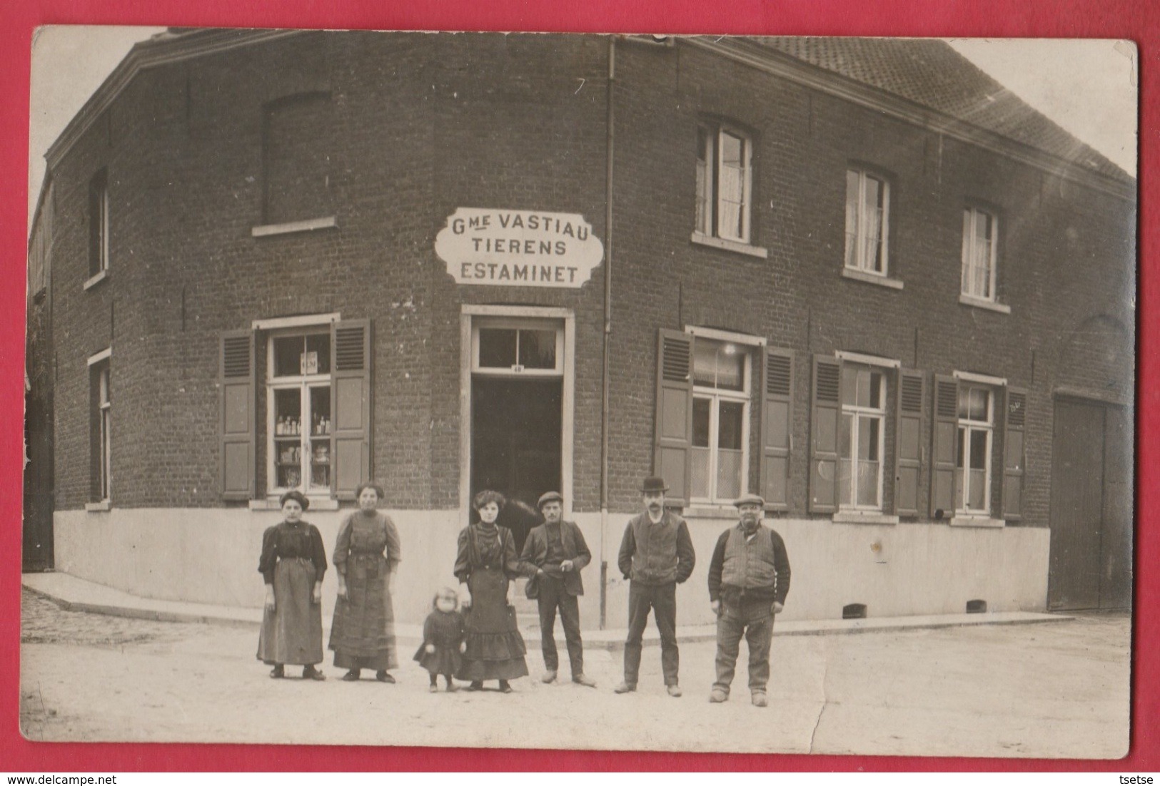 Façade D'Estaminet ( Café ) Vastiau-Tierens ... Personnages ...  à Situer - A Identifier