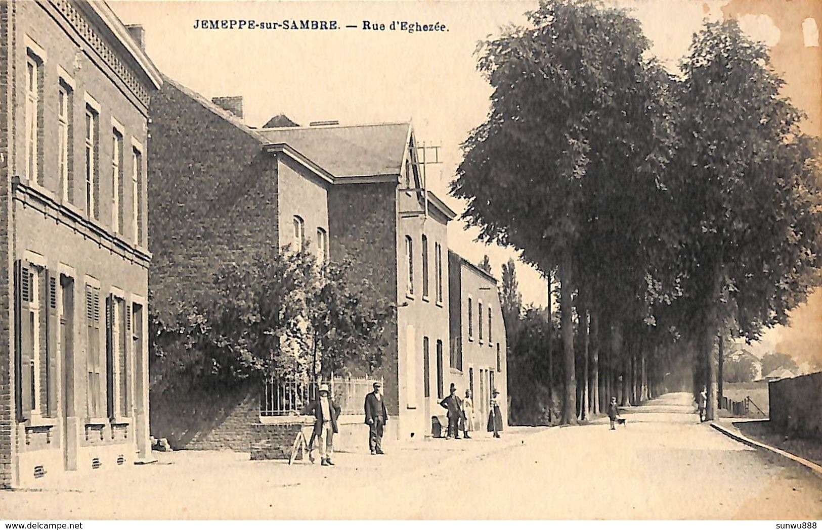 Jemeppe-sur-Sambre - Rue D'Eghezée (animée, Desaix, Avec Arbres) - Jemeppe-sur-Sambre