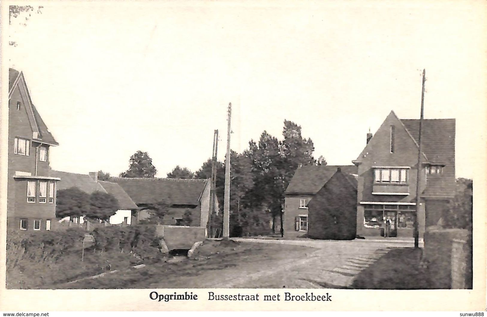 Opgrimbie - Bussestraat Met Broekbeek (animatie, Winkel) - Maasmechelen