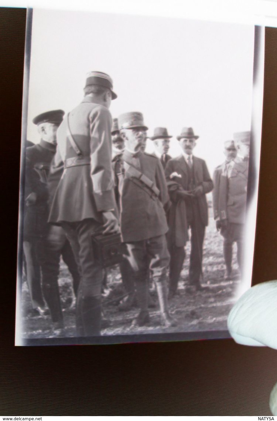 Guerre 14-18 AVIATION EMBARQUEMENT DANS LES TAXIS PARISIENS Deux Négatifs Par Militaire Escadrille VB 110 - 1914-18