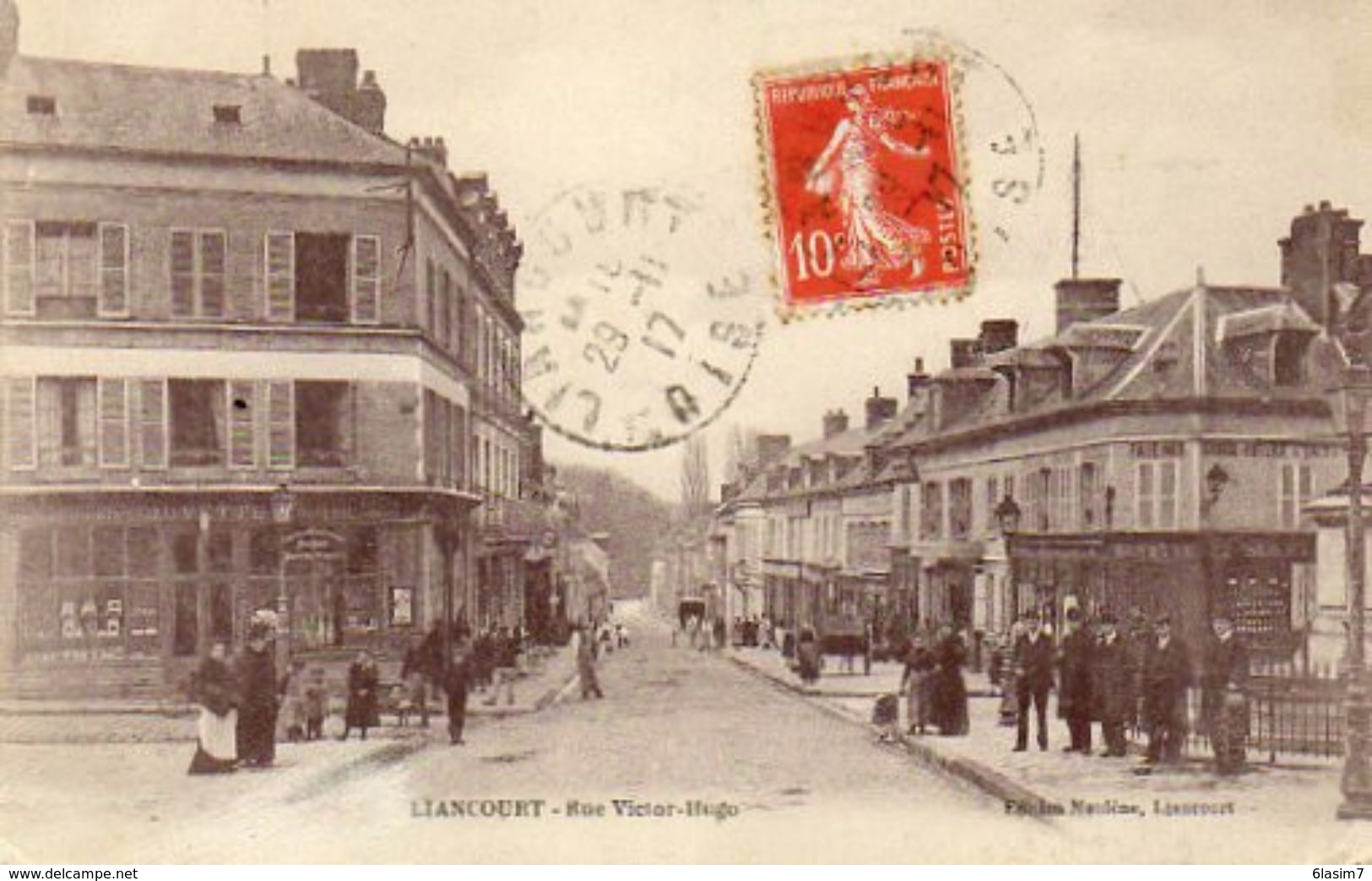 CPA - LIANCOURT (60) - Aspect Du Quartier De La Rue Victor-Hugo En 1917 - Liancourt