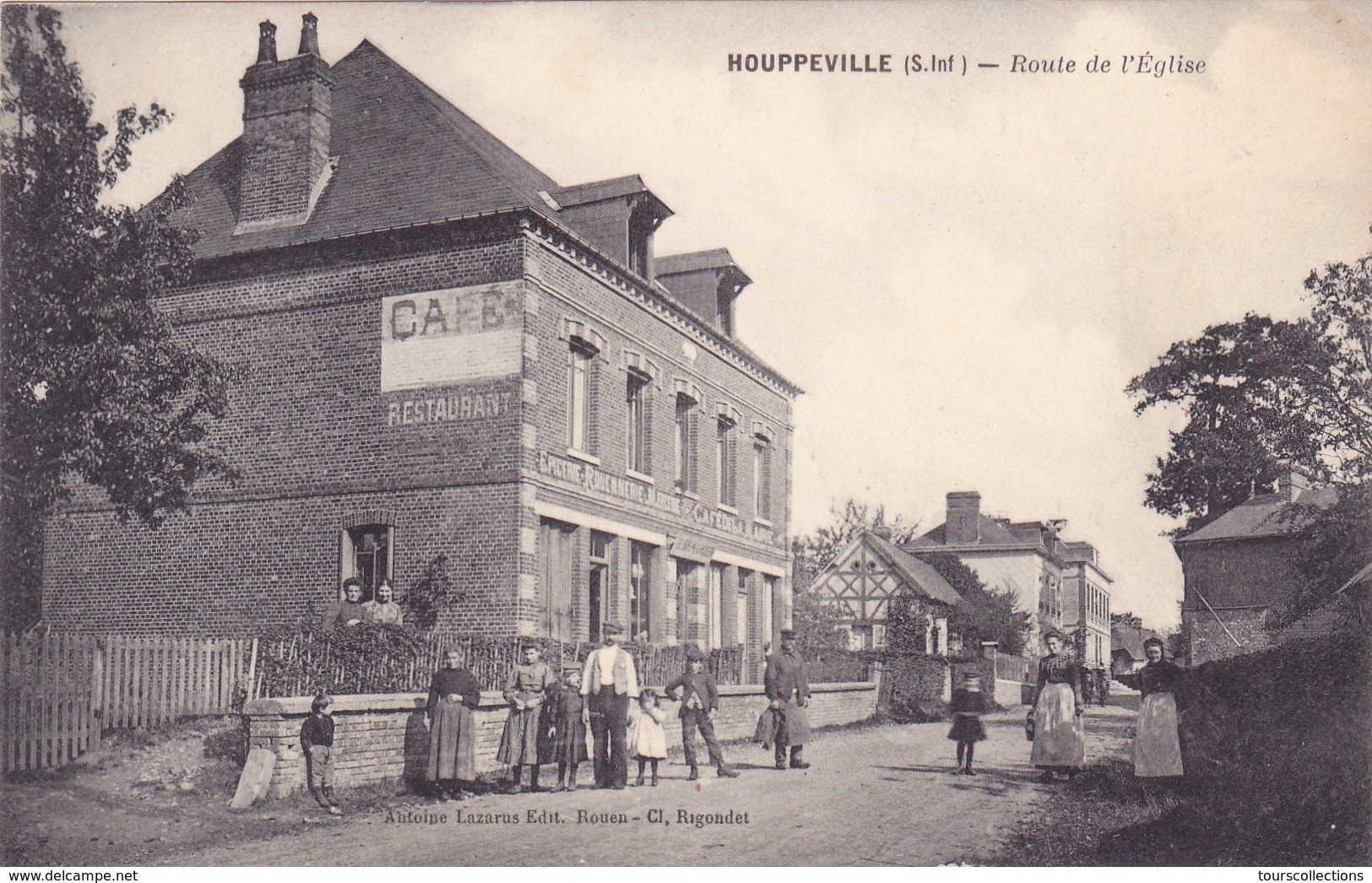 CPA 76 @ HOUPPEVILLE @ Route De L'Eglise - Café Restaurant De La Mairie Mauger Vers 1910 - Autres & Non Classés