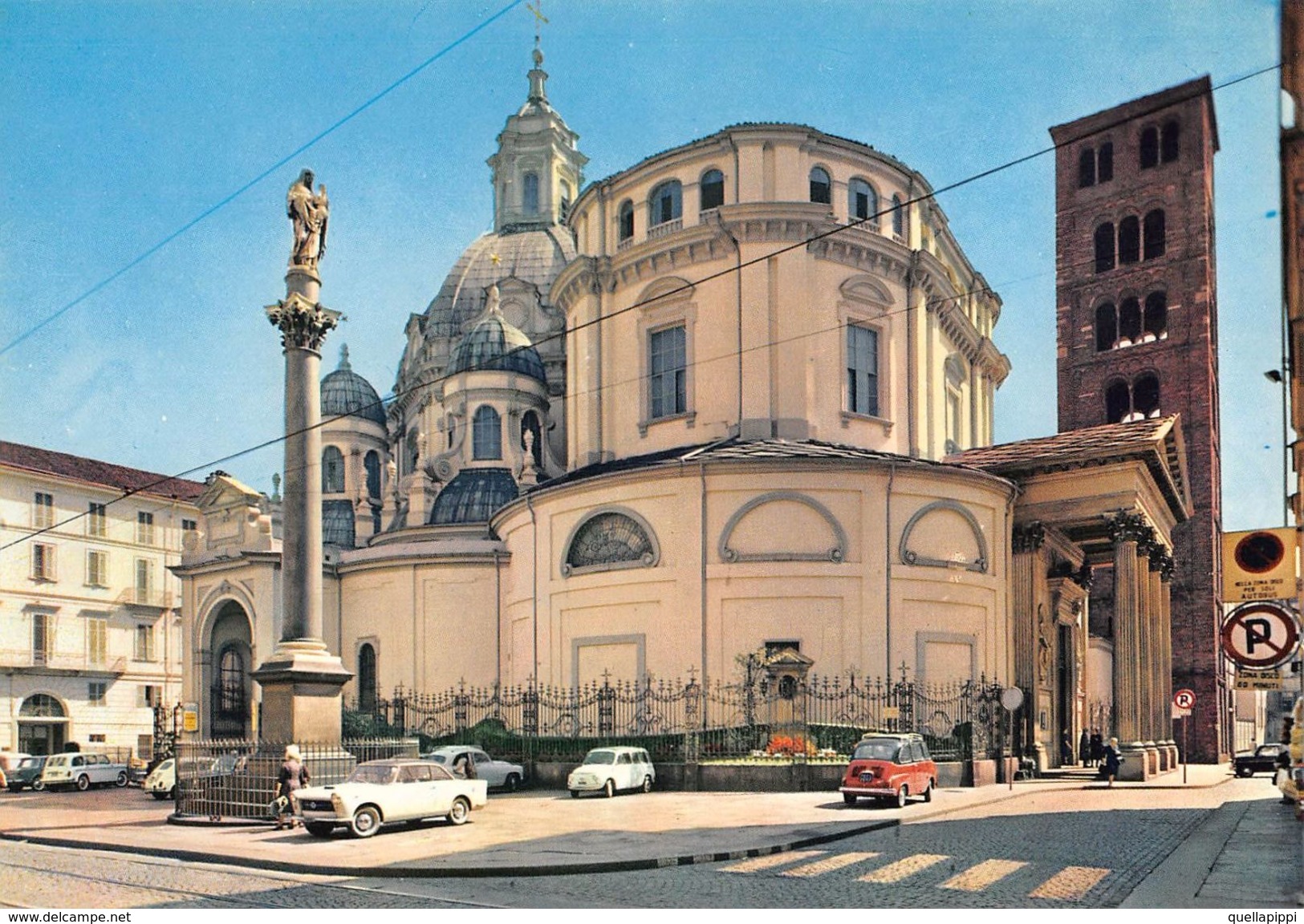 D7016 "TORINO - CHIESA DELLA CONSOLATA (GUARINI 1679-1703)" ANIMATA, AUTO '70, S.A.C.A.T 230.  CART NON SPED - Églises