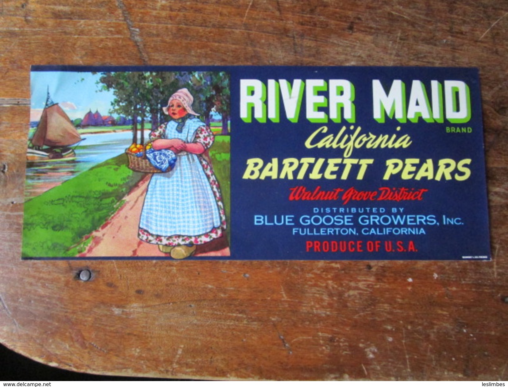 River Maid. California Bartlett Pears. Walnut Grove District. Distributed By Blue Goose Growers, Inc., Fullerton. - Farm