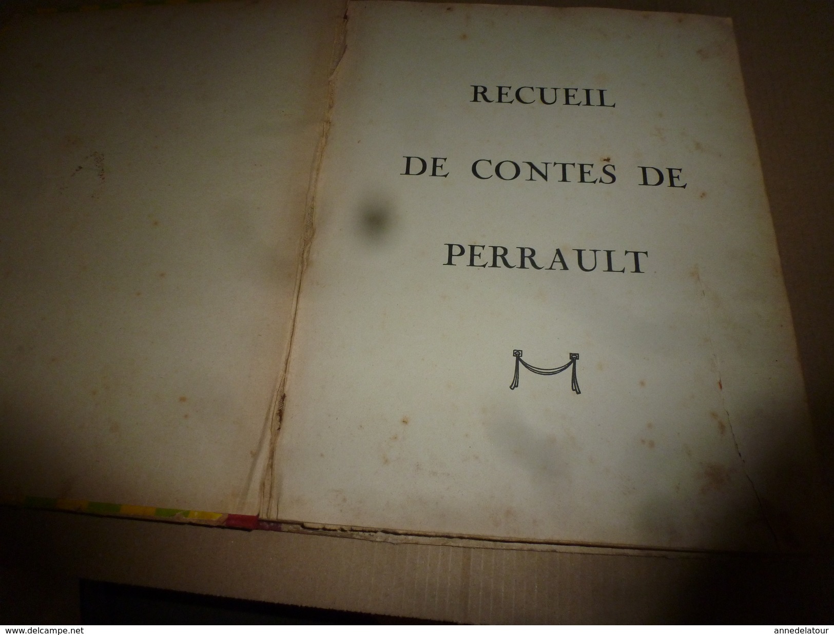 Recueil de Contes de PERRAULT ,édition ancienne , imprimerie Gordinne à Liège (Belgique)