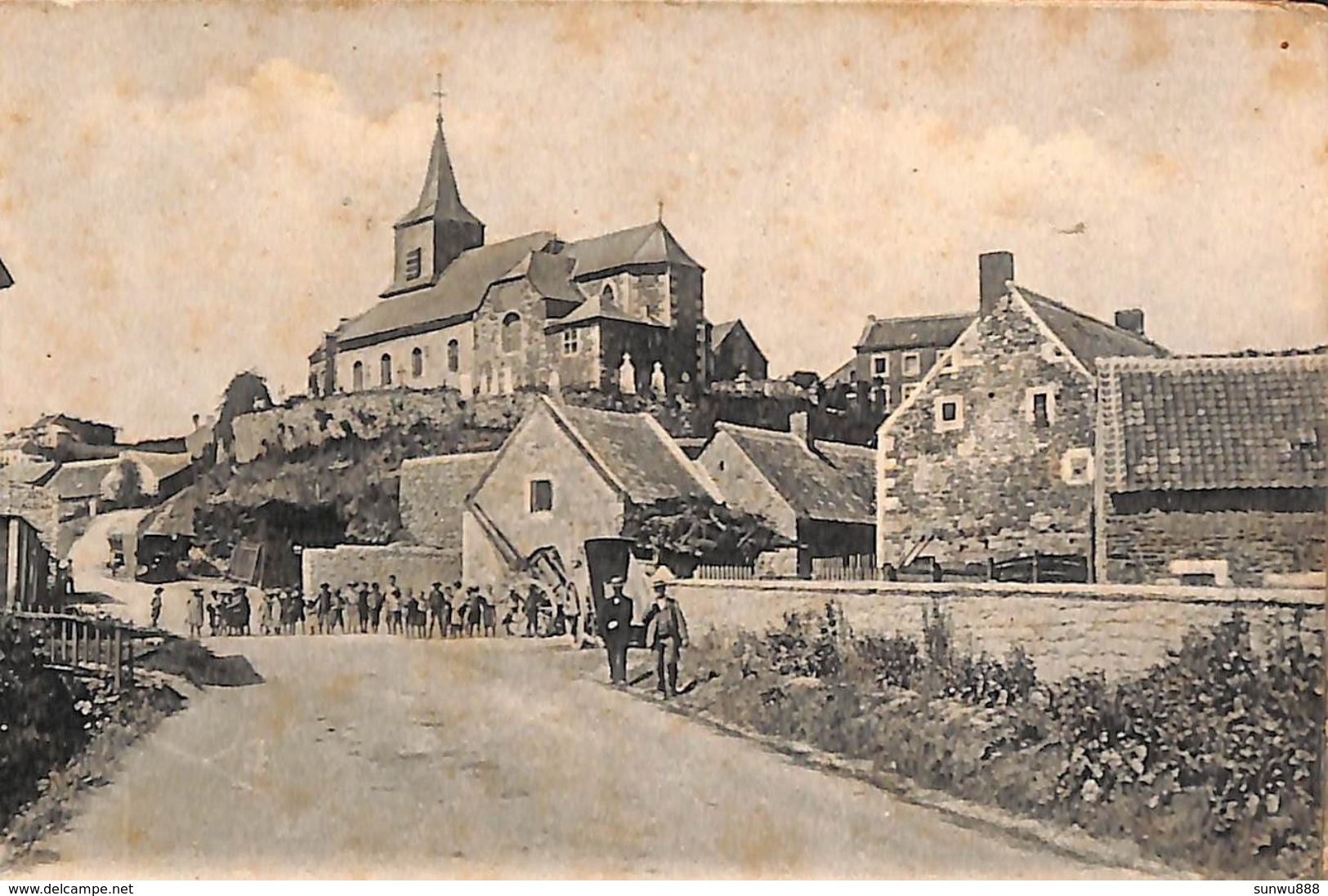 Huccorgne - L'Eglise (animée, Th. Van Den Heuvel) - Wanze