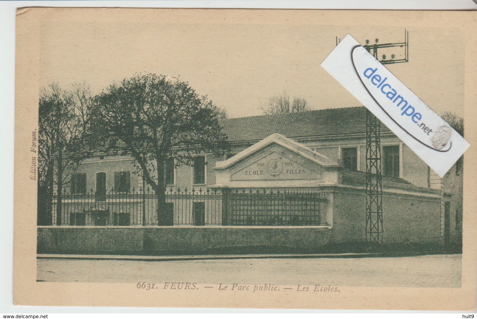 FEURS : Le Parc Public,les Ecoles,Ecole Des Filles. - Feurs