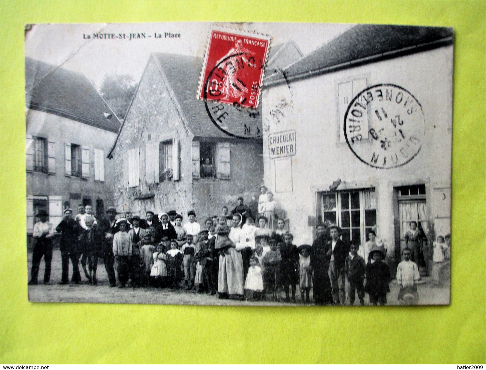 LA MOTTE SAINT JEAN La Place - Grosse Animation - Voyagé En 1911 - Other & Unclassified