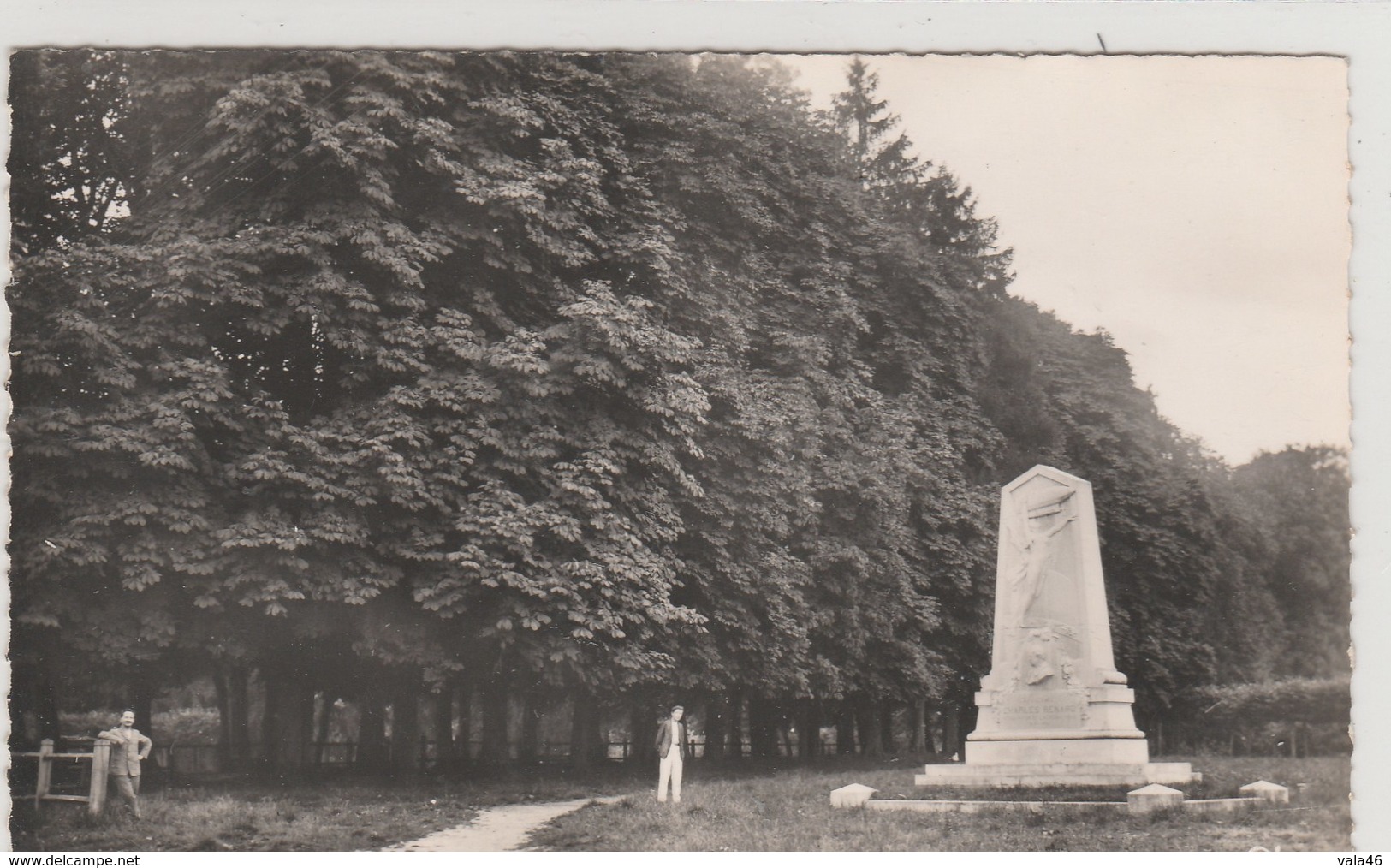 LAMARCHE  88 VOSGES   CPA/CPSM  MONUMENT CHARLES RENARD - Lamarche