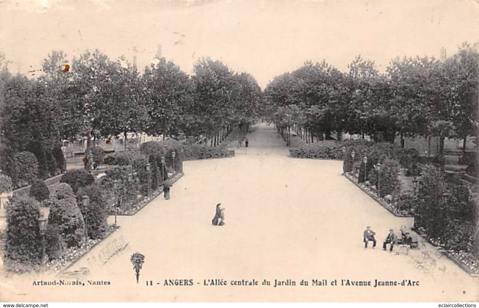 Angers      49         Allée Centrale Du Jardin Du Mail  Et L'avenue Jeanne D"Arc     (voir Scan) - Angers