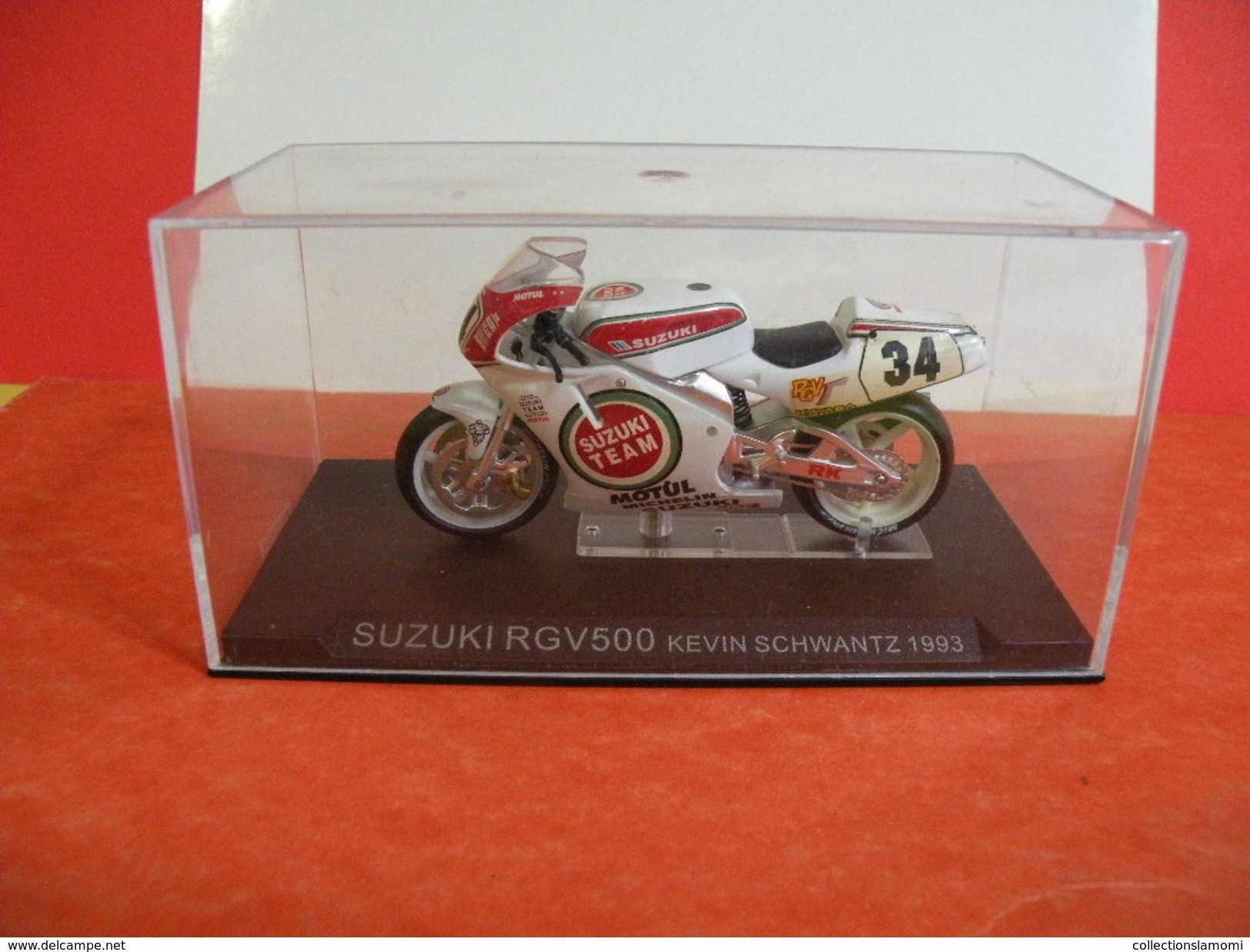 MOTO 1/24 > Suzuki RG 500 Kevin Schwantz 1993 Sous Vitrine - Motos