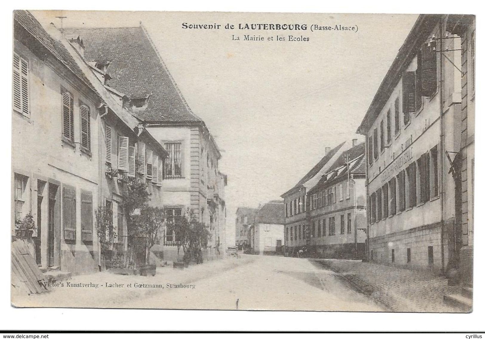 67 - SOUVENIR DE LAUTERBOURG - LA MAIRIE ET LES ECOLES - Lauterbourg