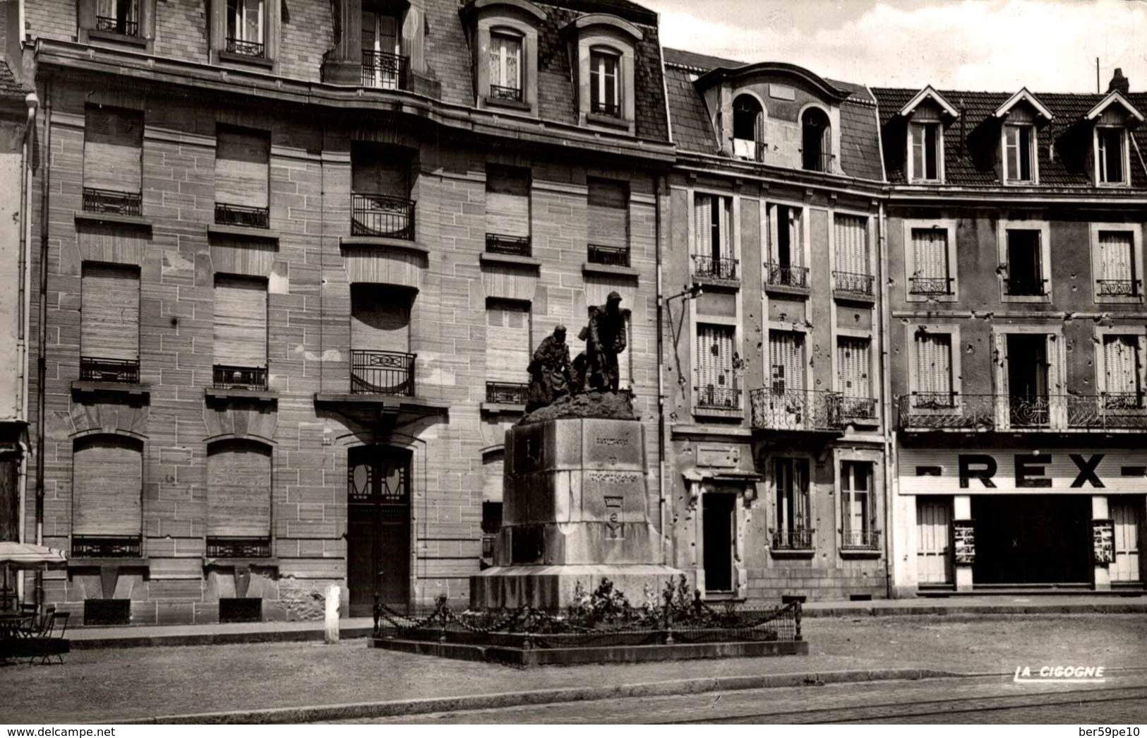 88 RAON-L'ETAPE MONUMENT AUX MORTS - Raon L'Etape