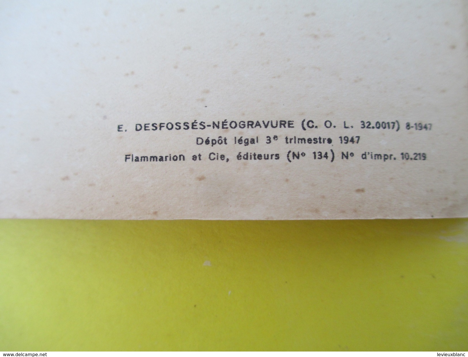 Livre/Pratique/TISSAGES/Premiers Eléments / Manuels du Pére Castor/ Flammarion/ / 1947   LIV135