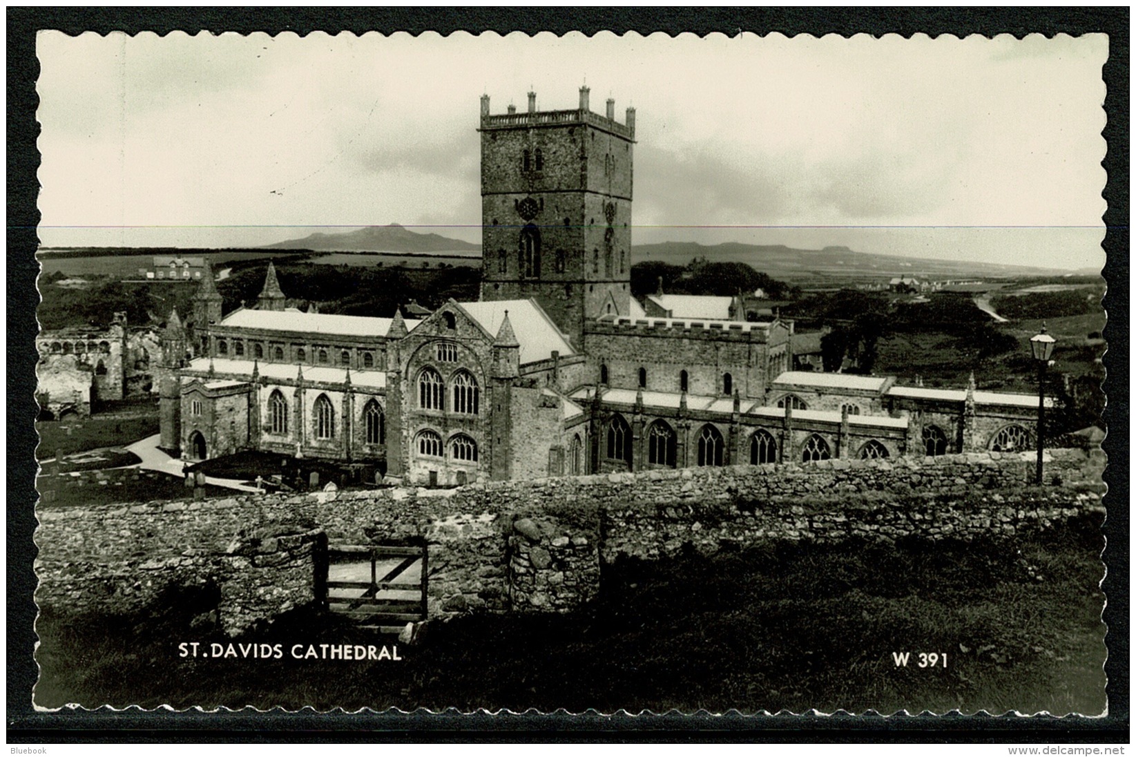 RB 1176 -  Real Photo Postcard - St David's Cathedral - Pembrokeshire Wales - Pembrokeshire