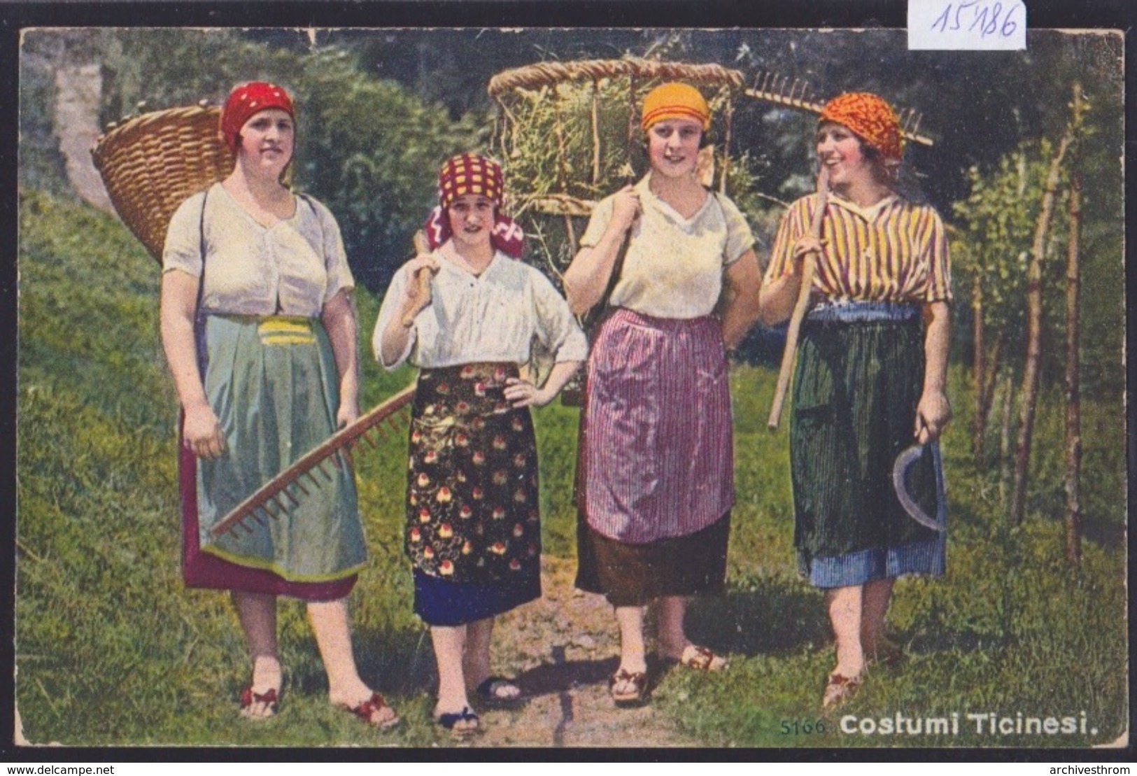 Costumi Ticinesi - 4 Donne Con Gerra E Rastrello - Schweizertrachte Tessin  (15'186) - Cugnasco-Gerra