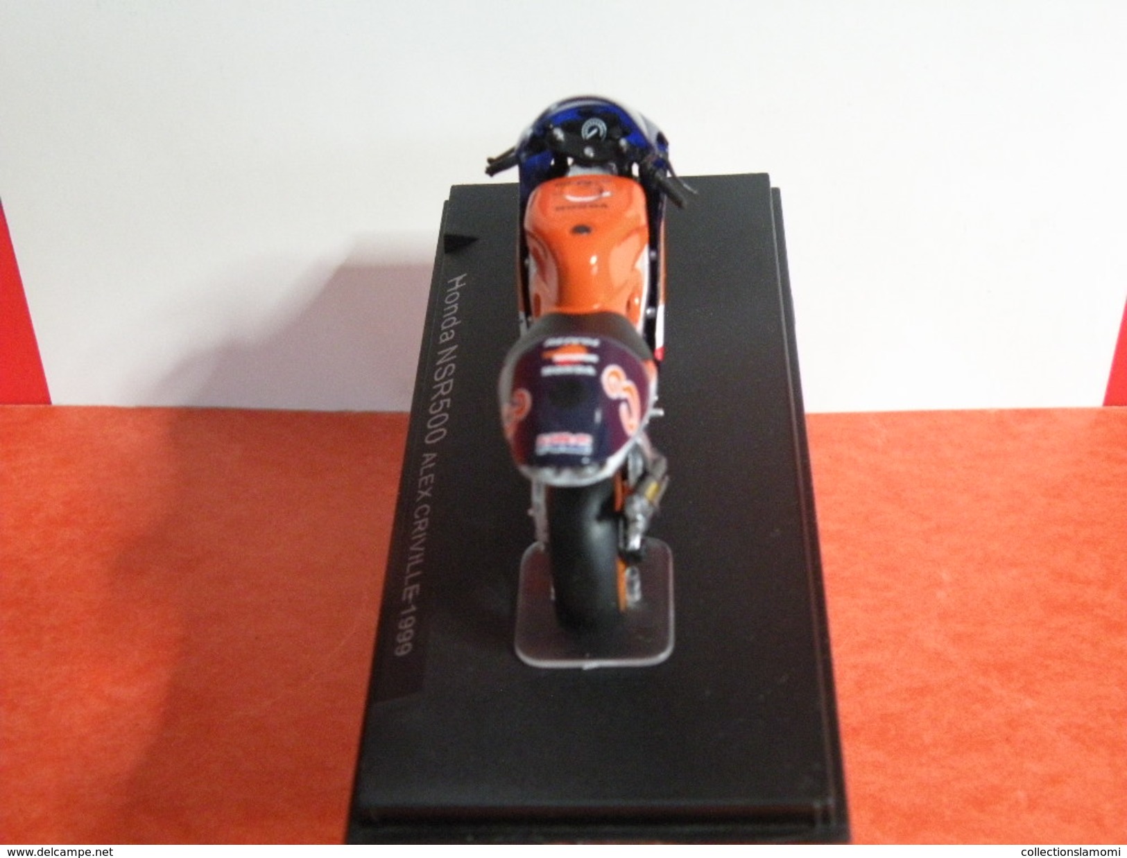 MOTO 1/24 > Honda NSR 500 Alex Criville 1999 (sous Vitrine) - Motos