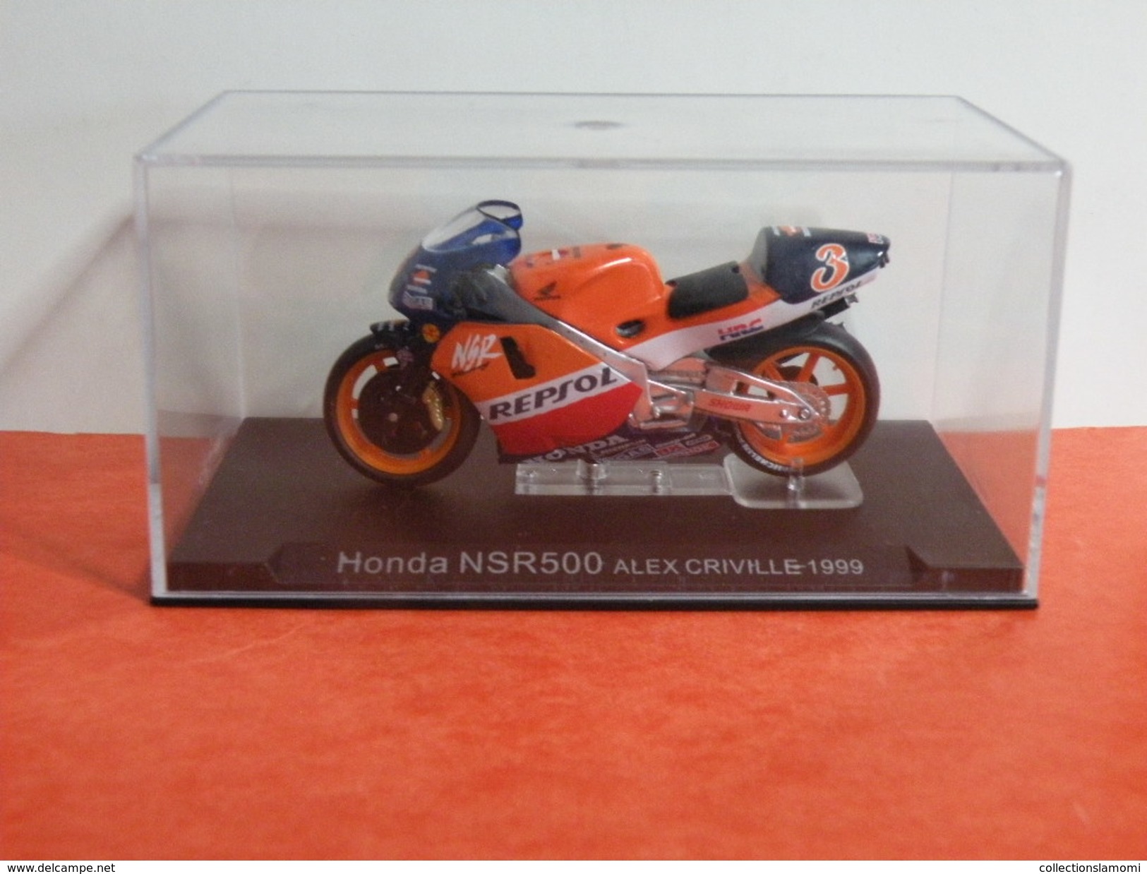 MOTO 1/24 > Honda NSR 500 Alex Criville 1999 (sous Vitrine) - Motorcycles