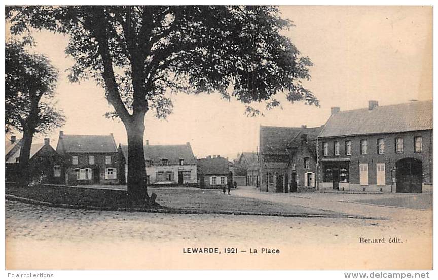 Lewarde         59        La Place         ( Voir Scan) - Andere & Zonder Classificatie