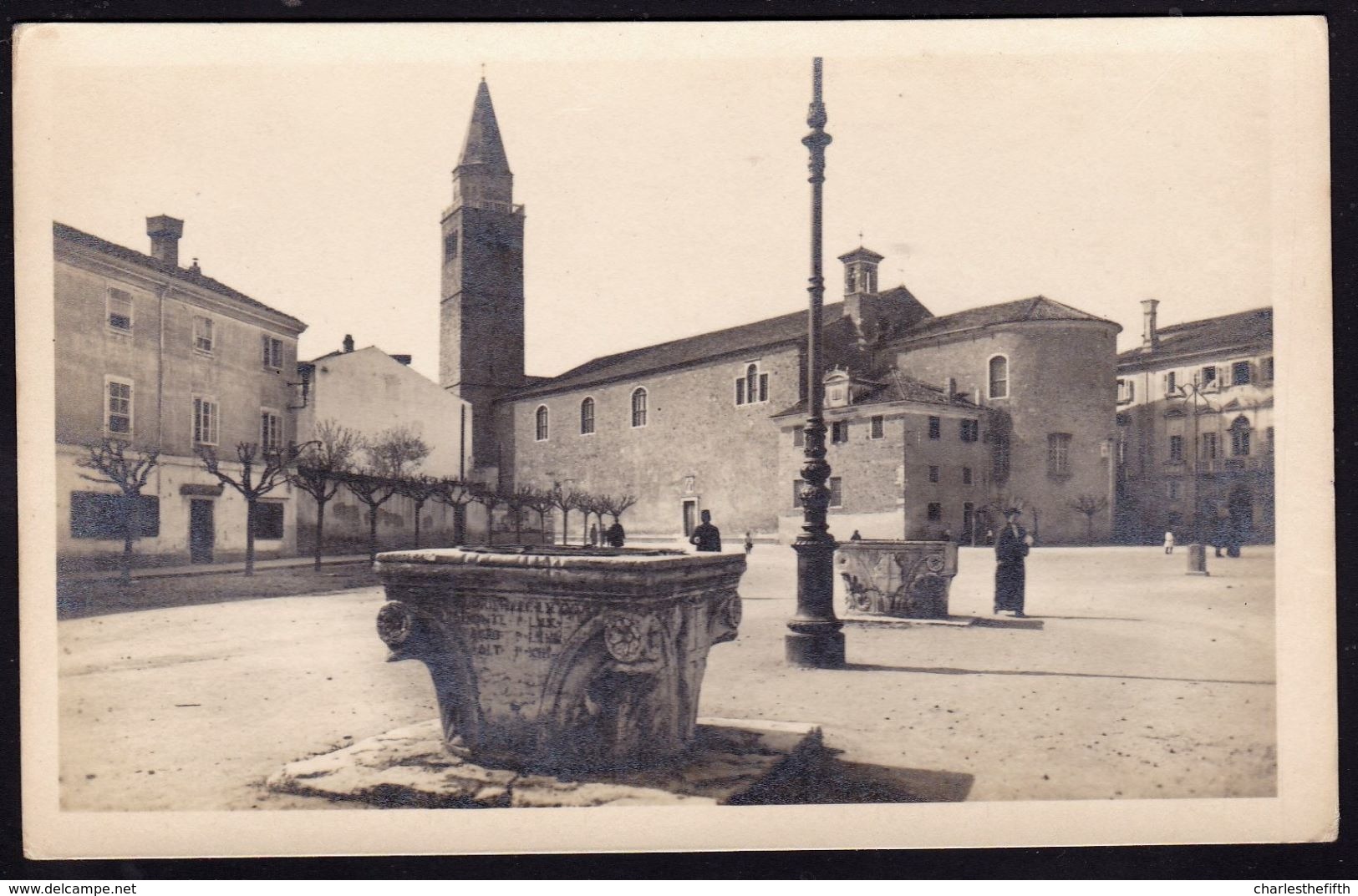 SLOVENIA - CARTE PHOTO ARGENTIQUE ** CAPODISTRIA - KOPER - CAPRISTA ** PIAZZA BROLO - éditore MORPURGO ROMA - Slovénie