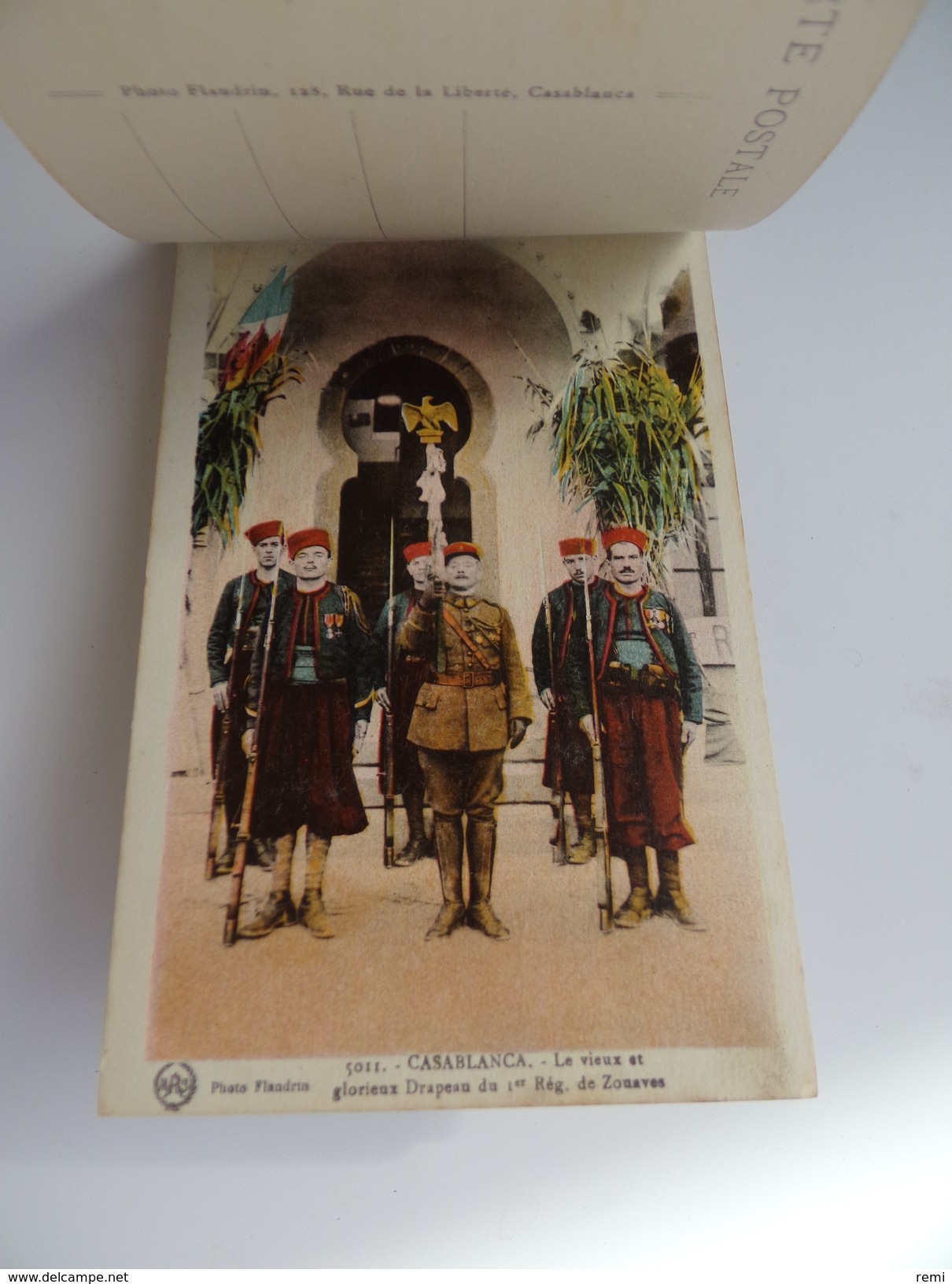 Souvenir du 1er Régiment de ZOUAVES à CASABLANCA Carnet de 18 Cartes Militaire Soldat Armée Guerre Caserne Infanterie