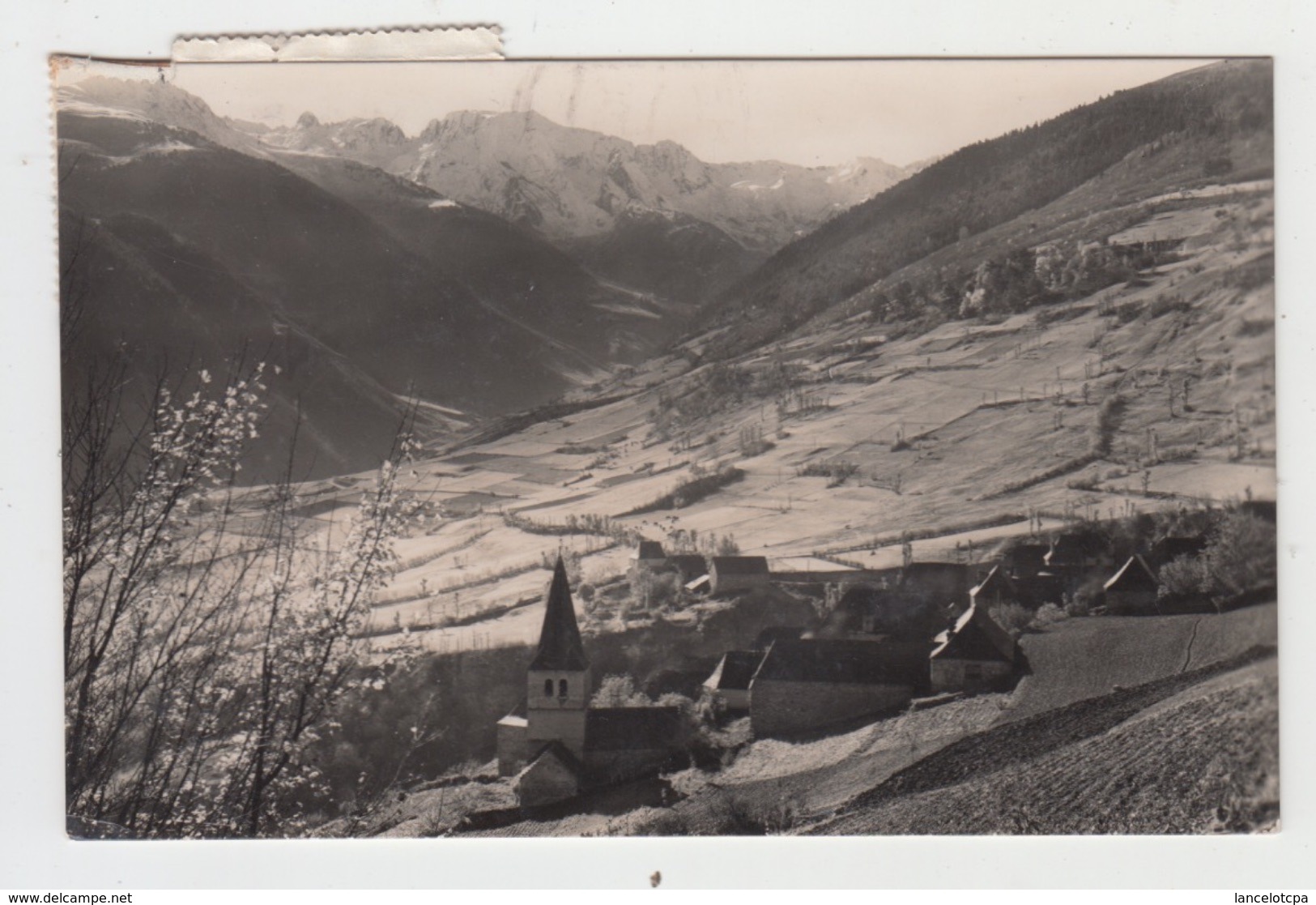 VALLE DE ARAN / CASAU Y PUERTO DE VIELLA AL FONDO - Lérida