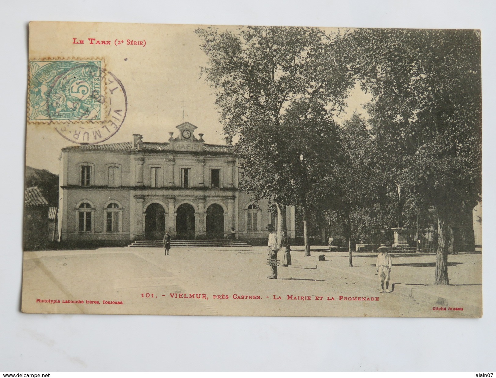 C.P.A. 81 VIELMUR, Près Castres : La Mairie Et La Promenade, Animé, En 1905 - Vielmur Sur Agout
