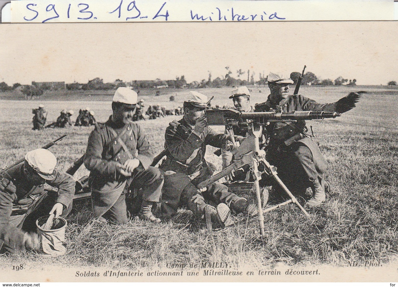 Militaria  : Camp De Mailly ( Soldats D'infanterie Actionnant Une Mitrailleuse ) - Barracks